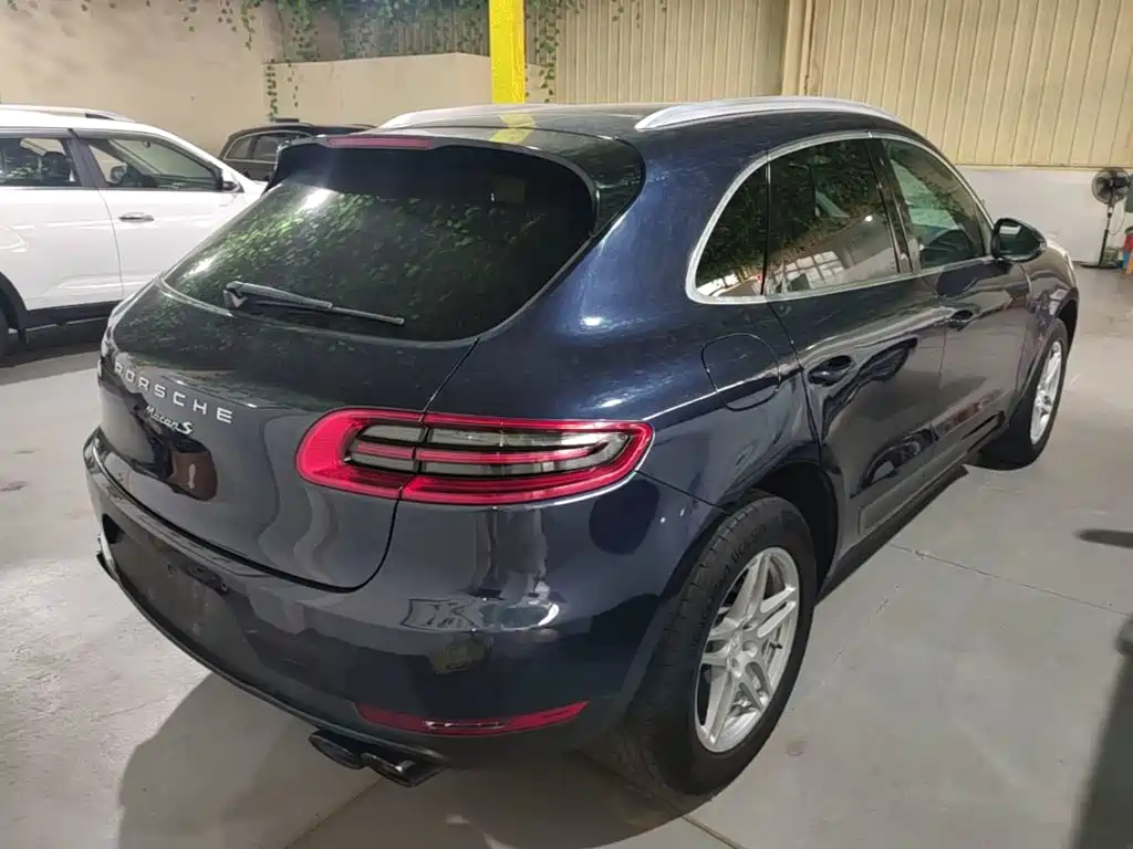 Porsche Macan — миниатюра 7