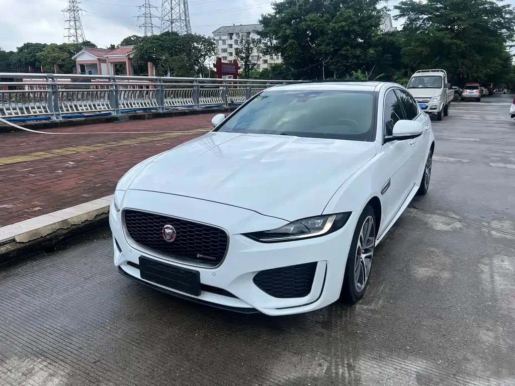 Jaguar XEL