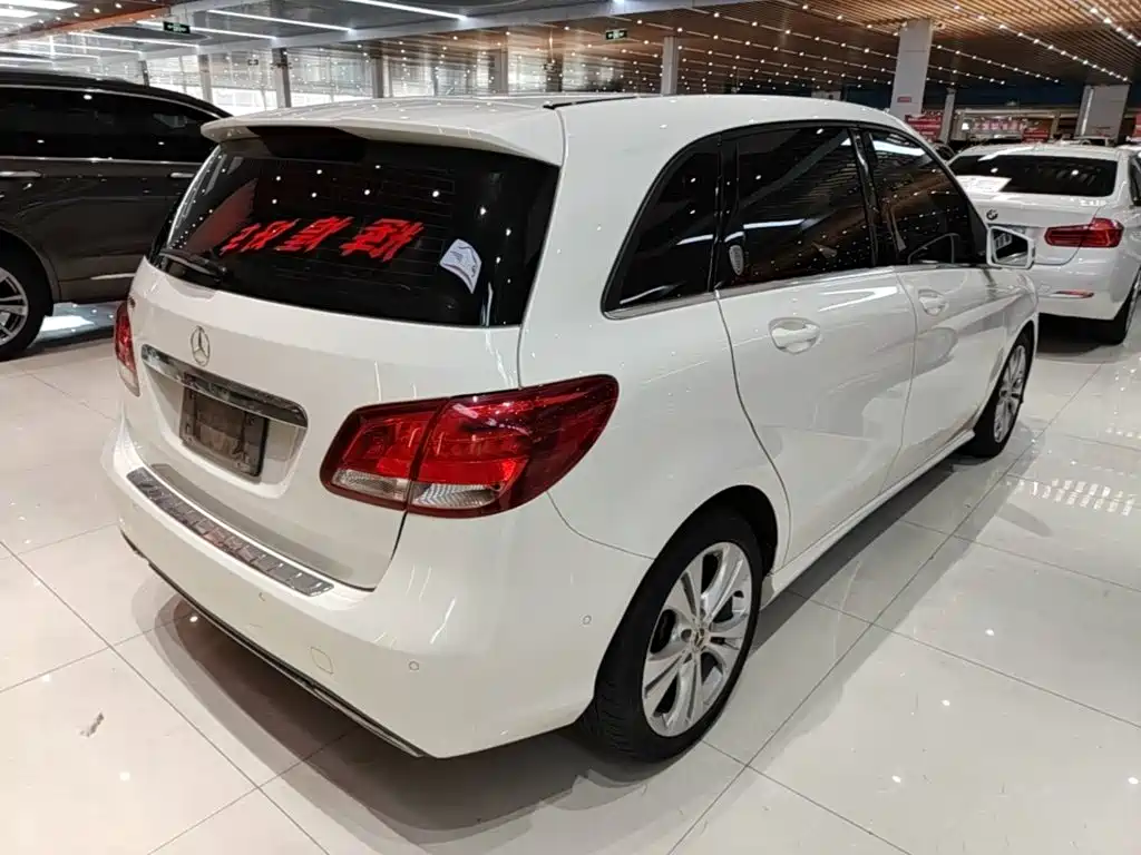 Mercedes-Benz B-Class — миниатюра 7