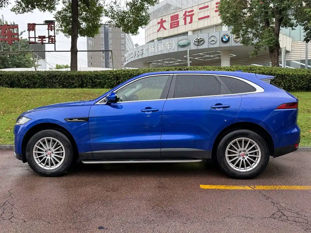 Jaguar F-PACE — миниатюра 3