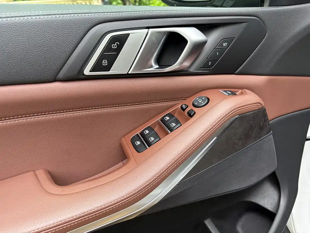 BMW X5 (Import) — миниатюра 6