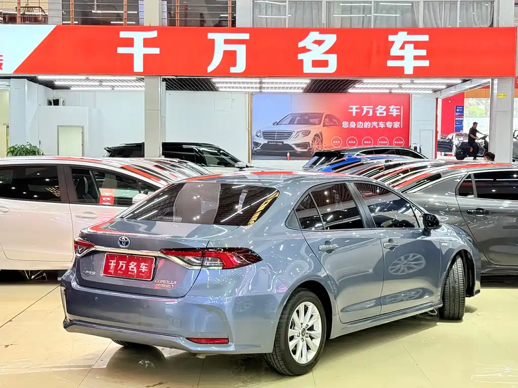 Toyota Corolla — миниатюра 5