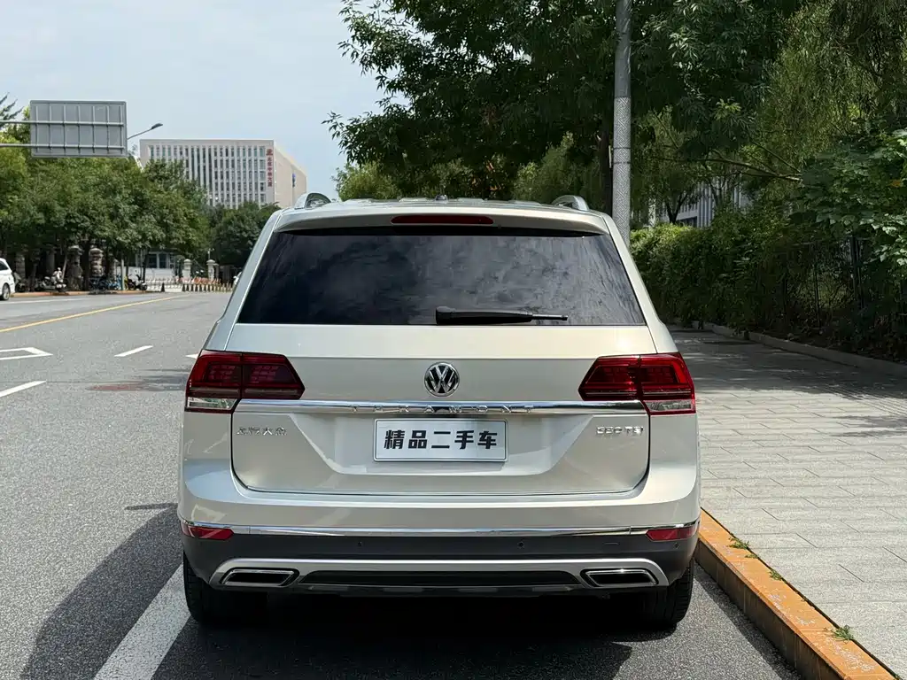 Volkswagen Teramont — миниатюра 6