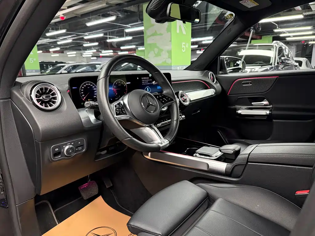 Mercedes-Benz GLB — миниатюра 4