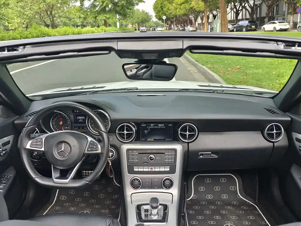 Mercedes-Benz SLC — миниатюра 14