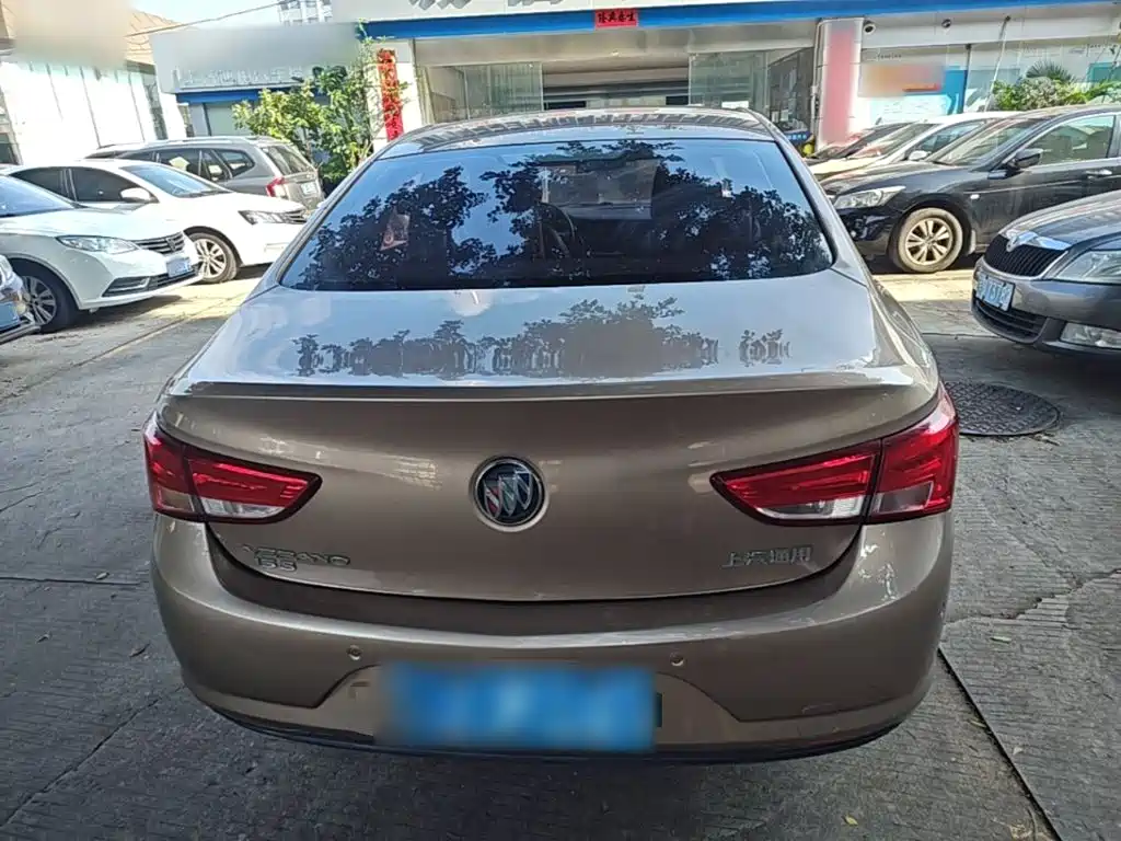 Buick Verano — миниатюра 6
