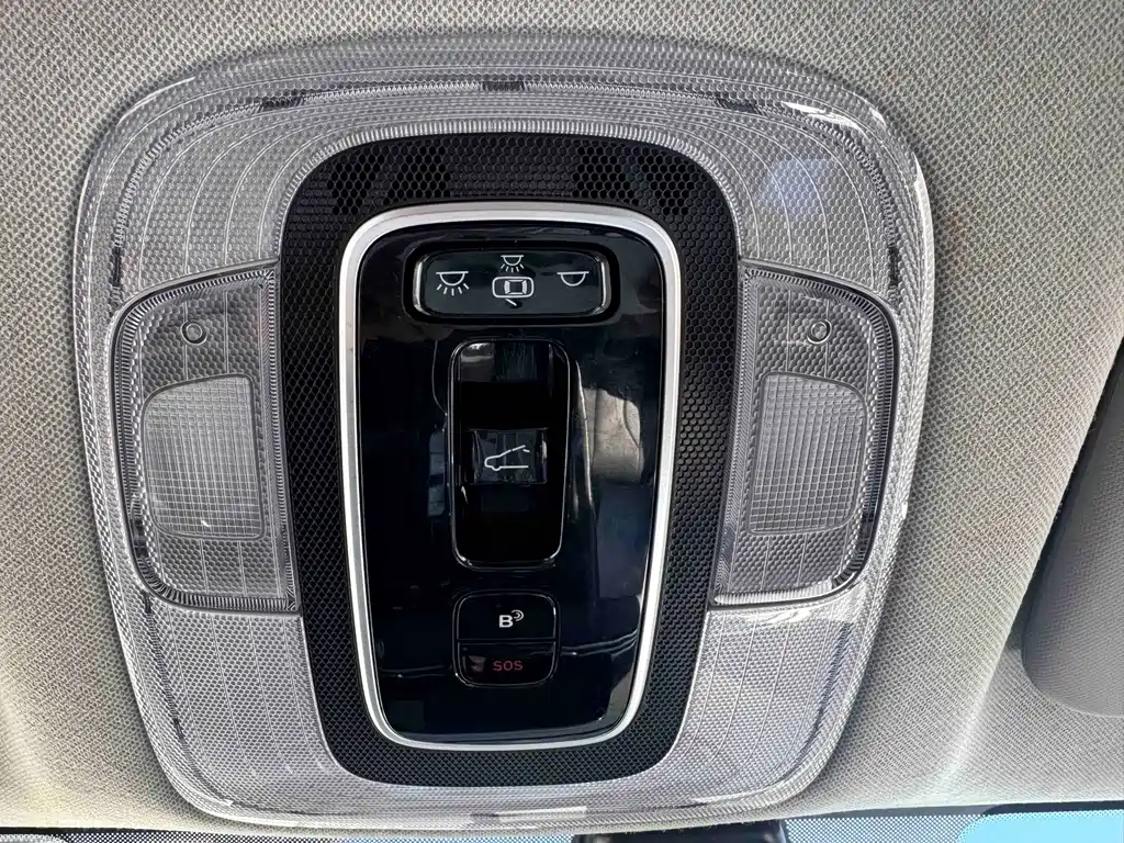Hyundai Elantra — миниатюра 14