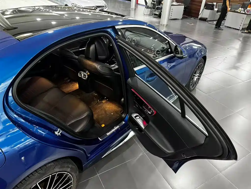 Mercedes-Benz C-Class — миниатюра 18