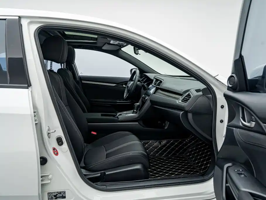 Honda Civic — миниатюра 17