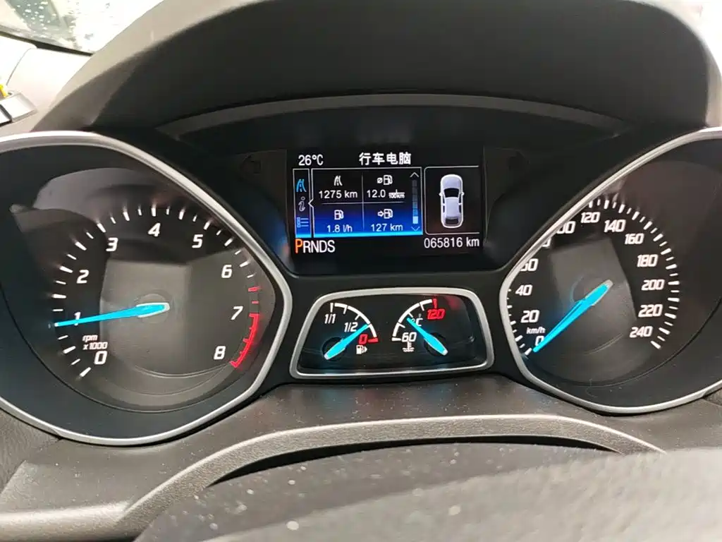 Ford Kuga — миниатюра 16