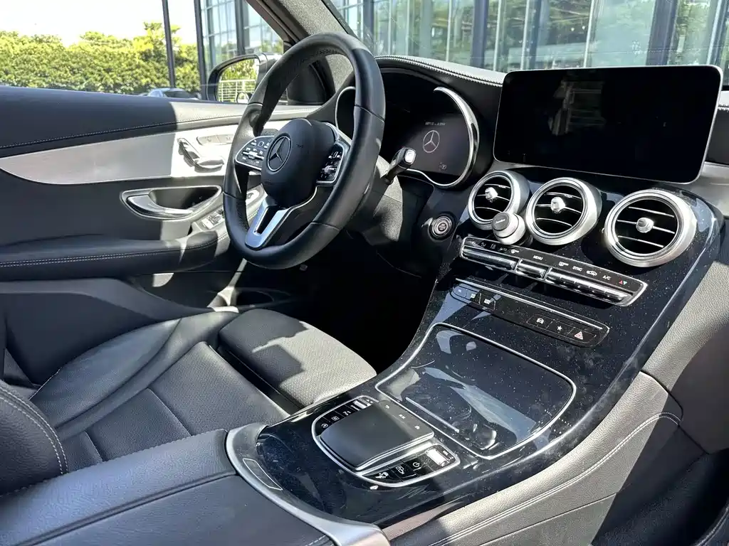 Mercedes-Benz GLC — миниатюра 6