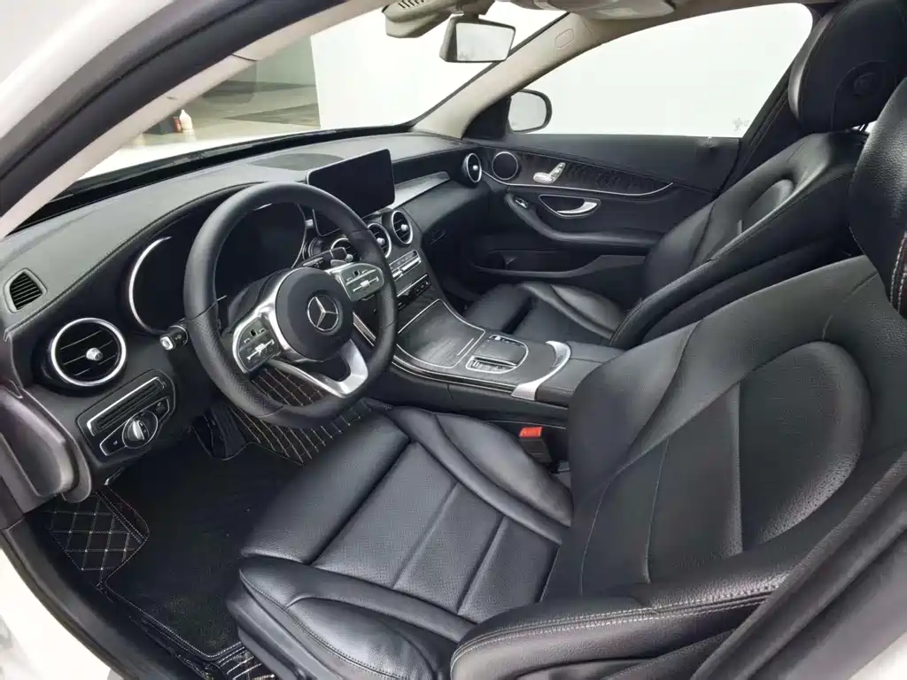 Mercedes-Benz C-Class — миниатюра 4