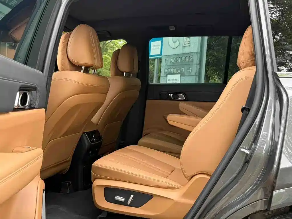 Li Auto Li ONE — миниатюра 6