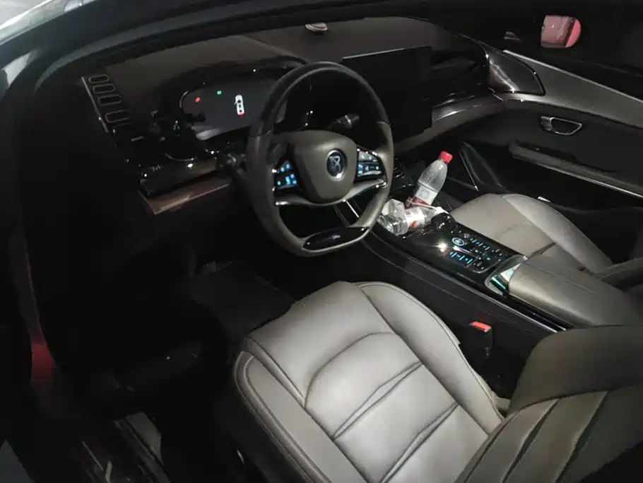 BYD Han — миниатюра 12