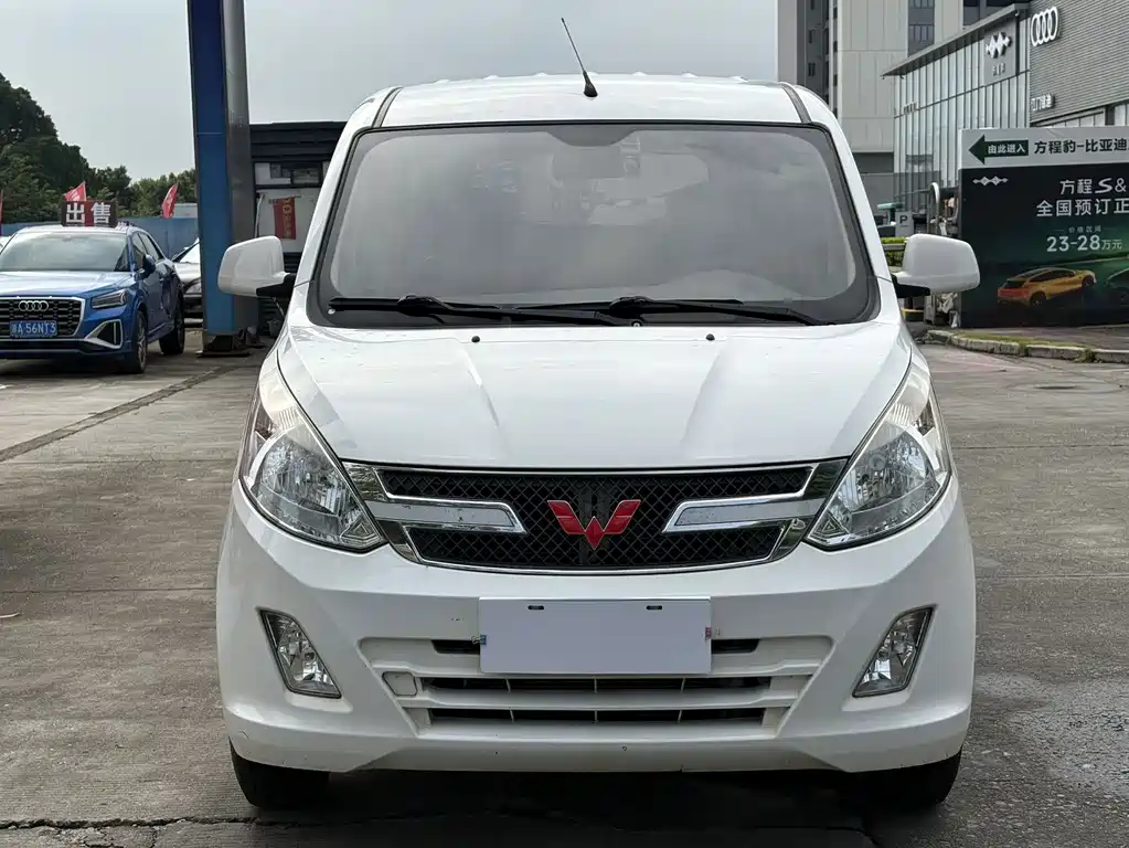 Wuling Rongguang V — миниатюра 2