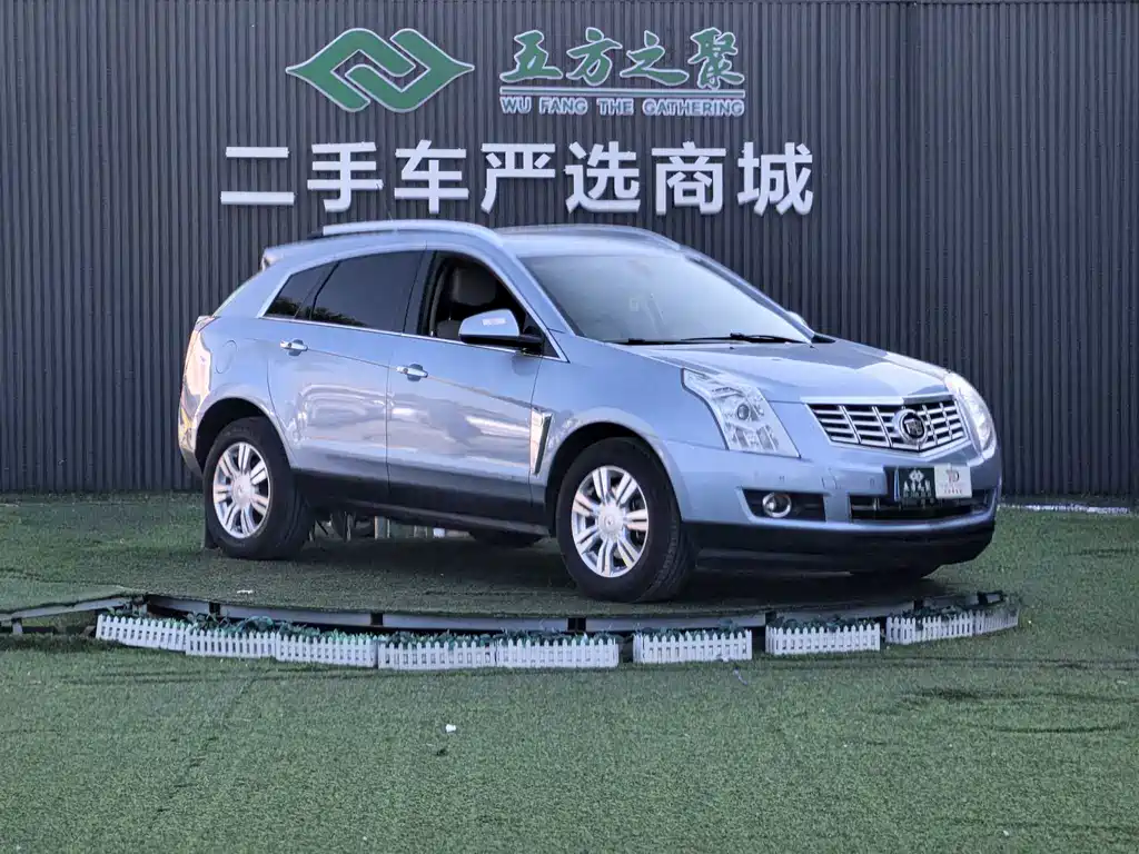 Cadillac SRX — миниатюра 3