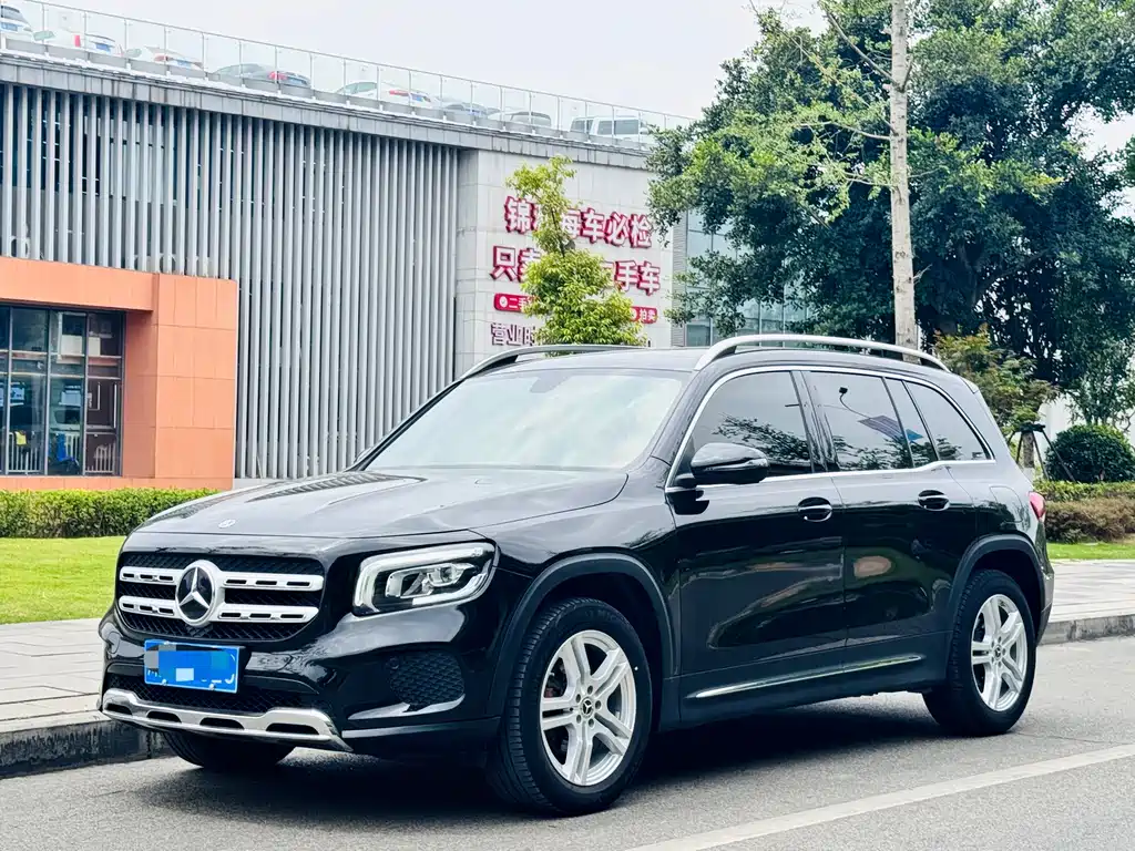 Купить Mercedes-Benz GLB
