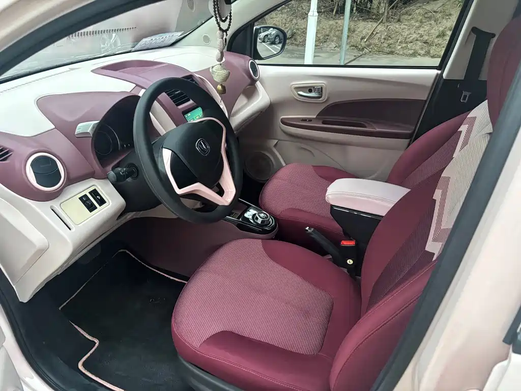 Changan Benben E-Star — миниатюра 7