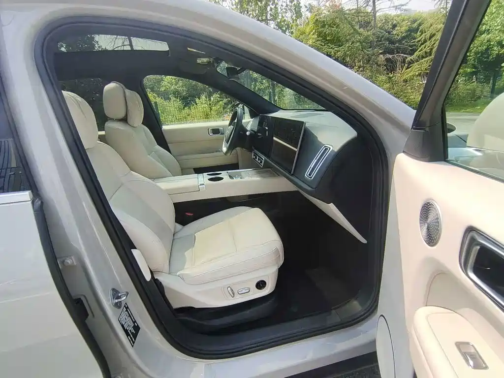 Li Auto Li L6 — миниатюра 4