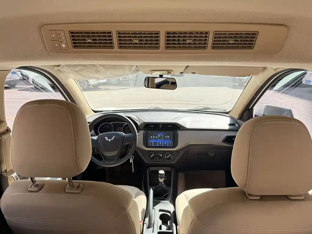 Wuling Hongguang — миниатюра 6