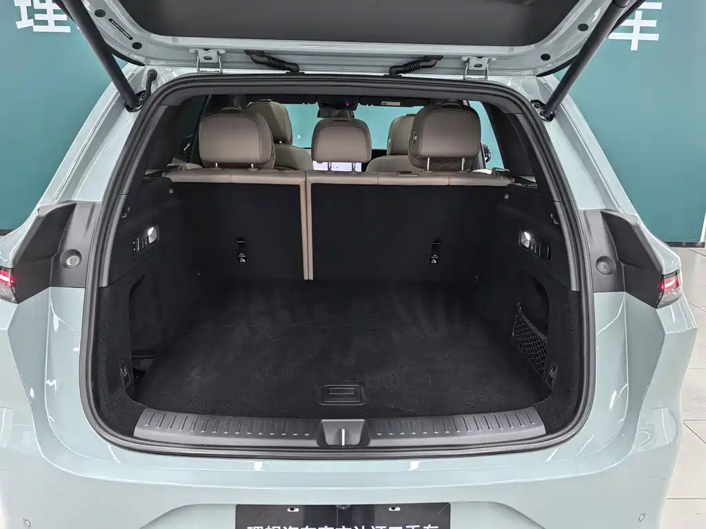 Li Auto Li L6 — миниатюра 10