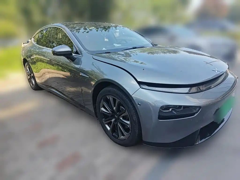 XPeng P7 — миниатюра 24