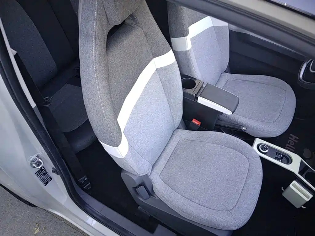 Wuling MINIEV — миниатюра 25
