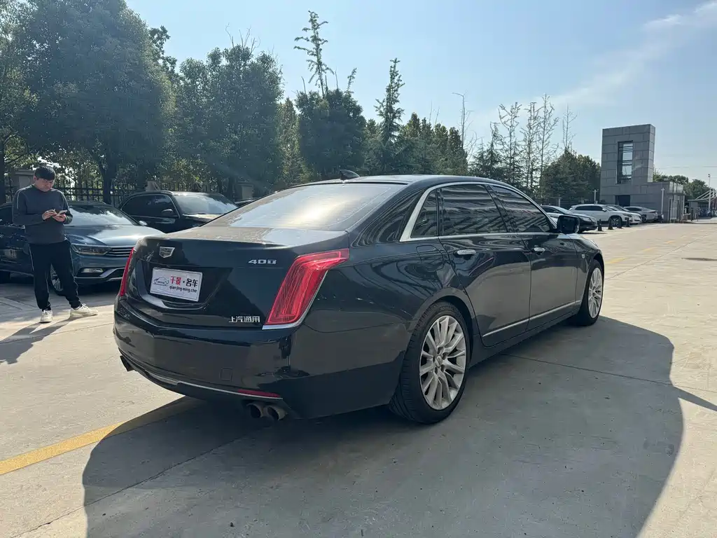 CADILLAC CT6