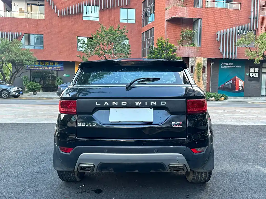 Landwind Landwind X7 — миниатюра 5