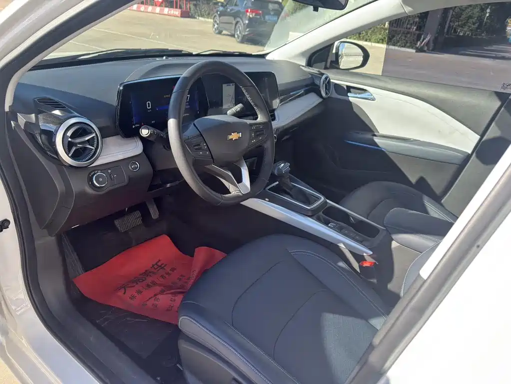 Chevrolet Monza — миниатюра 7