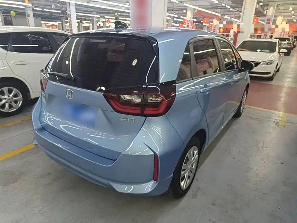 Honda Fit — миниатюра 7