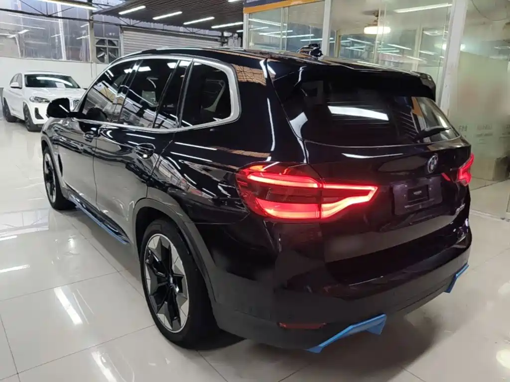 BMW iX3 — миниатюра 5