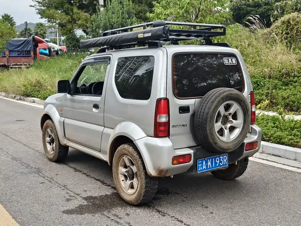 Suzuki Jimny — миниатюра 7