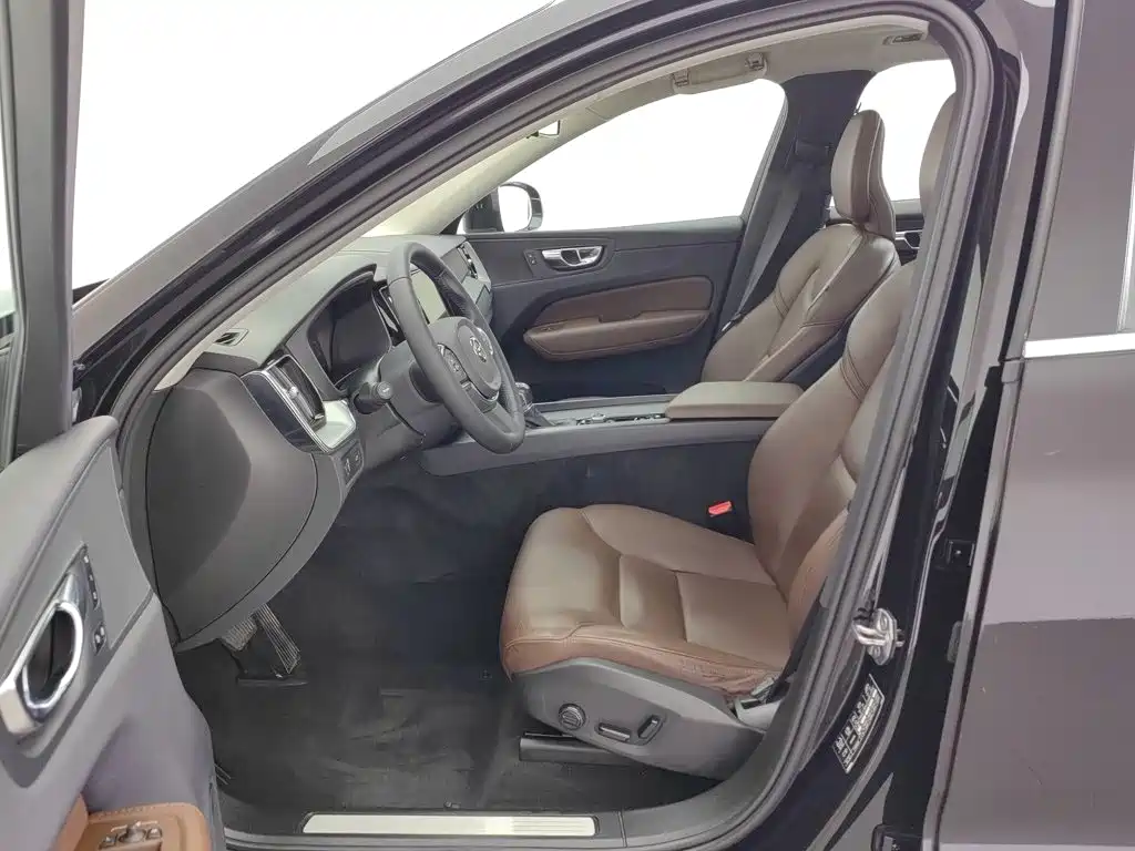 Volvo XC60 — миниатюра 10