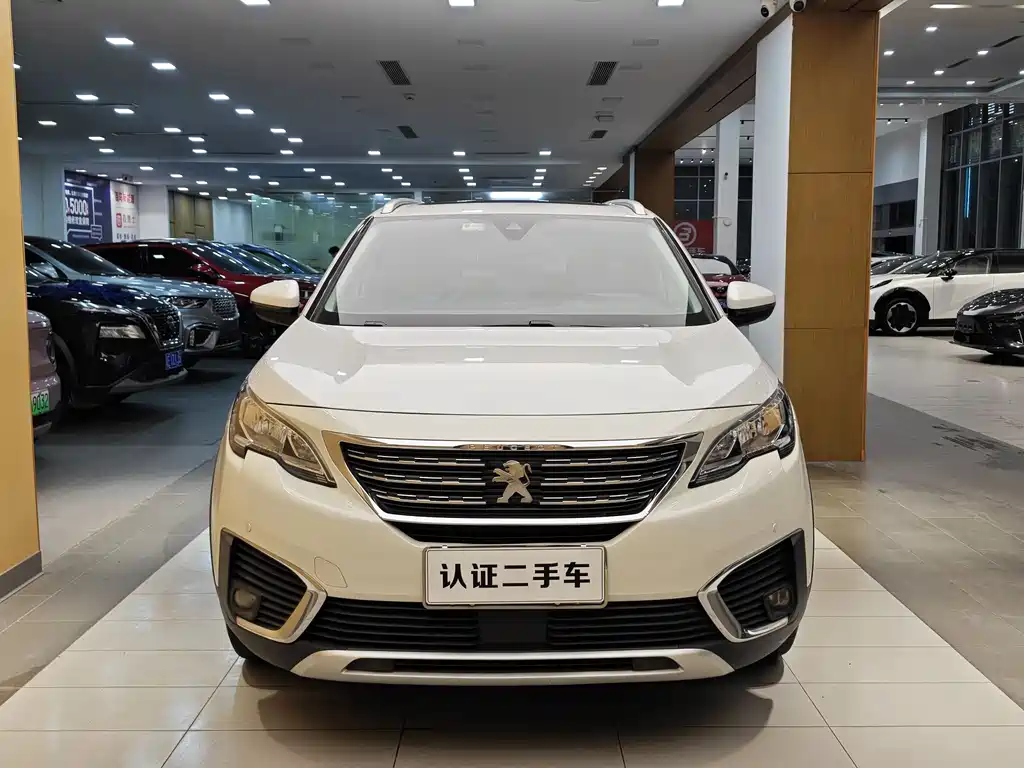 Peugeot 5008 2017 380THP 7 мест Elite