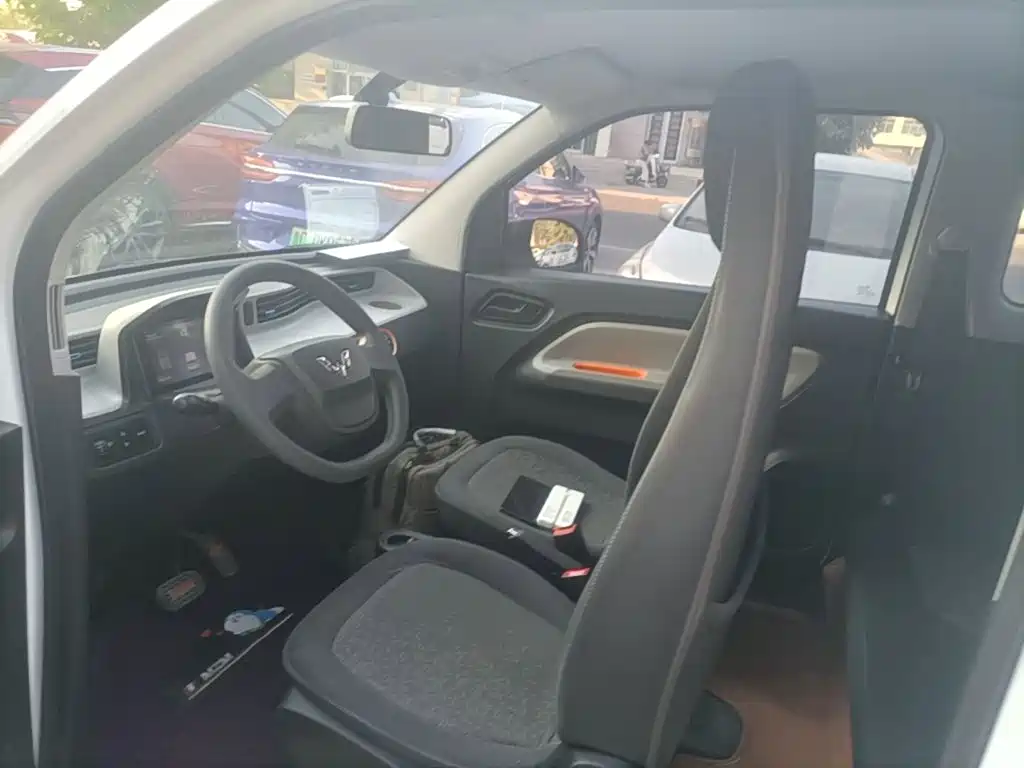 Wuling MINIEV — миниатюра 15