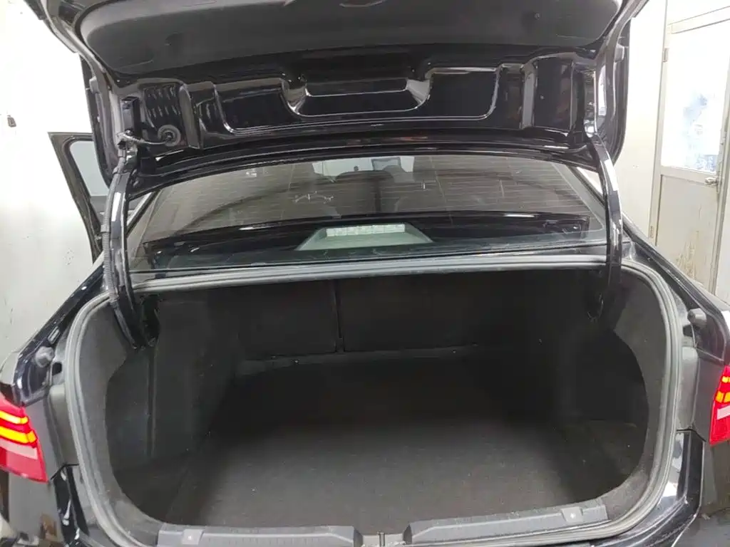 Volkswagen Lavida — миниатюра 19