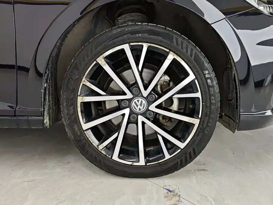 Volkswagen Lavida — миниатюра 6