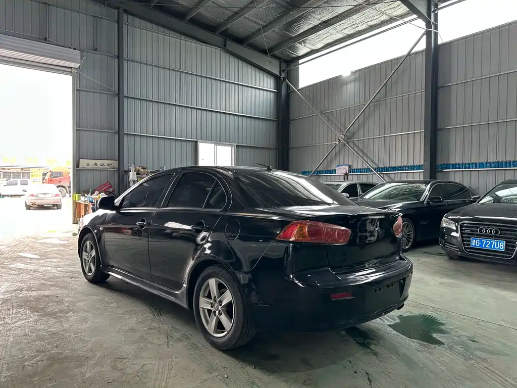 Mitsubishi Lancer EX — миниатюра 9