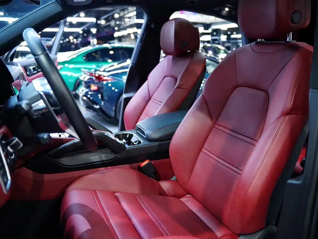 Porsche Cayenne — миниатюра 21