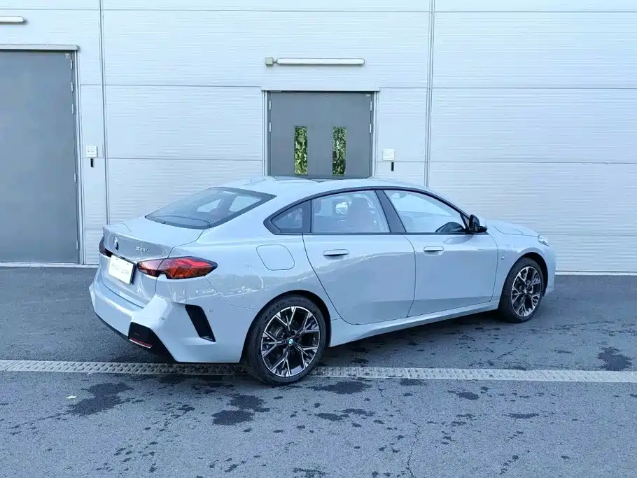 BMW 2 Series — миниатюра 3