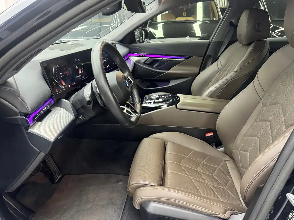 BMW 5 Series (Import) — миниатюра 4