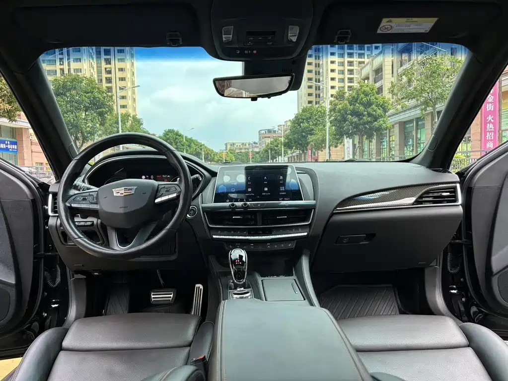 Cadillac CT5 — миниатюра 17