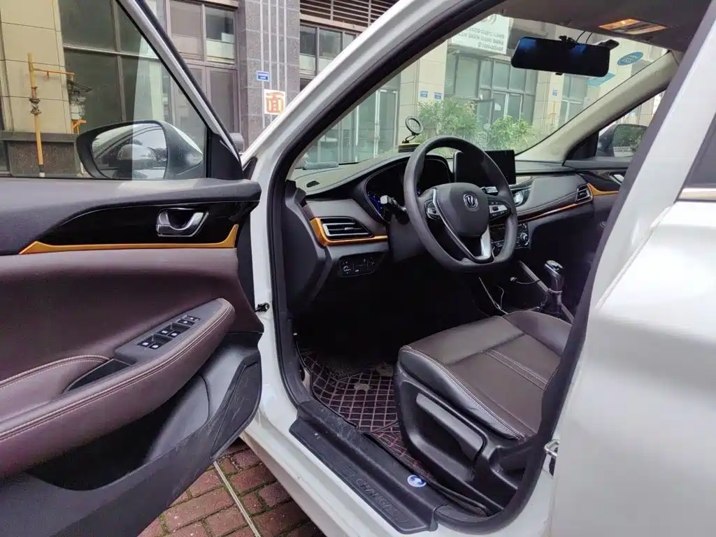 Changan Eado DT — миниатюра 14