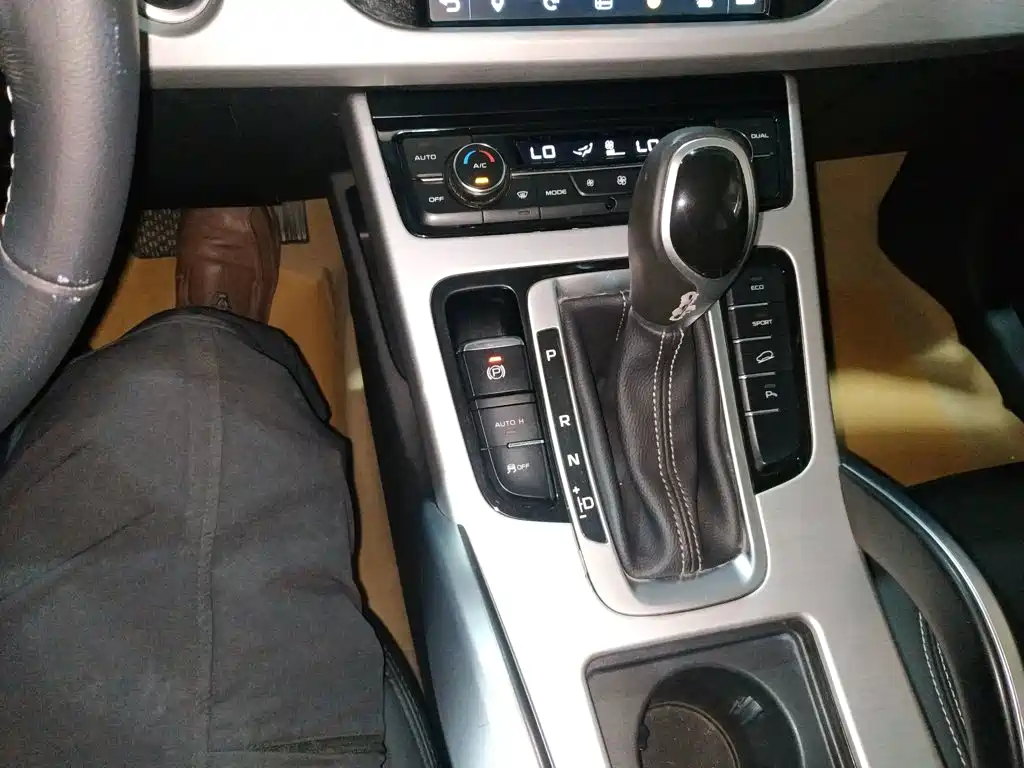 Geely Boyue — миниатюра 14