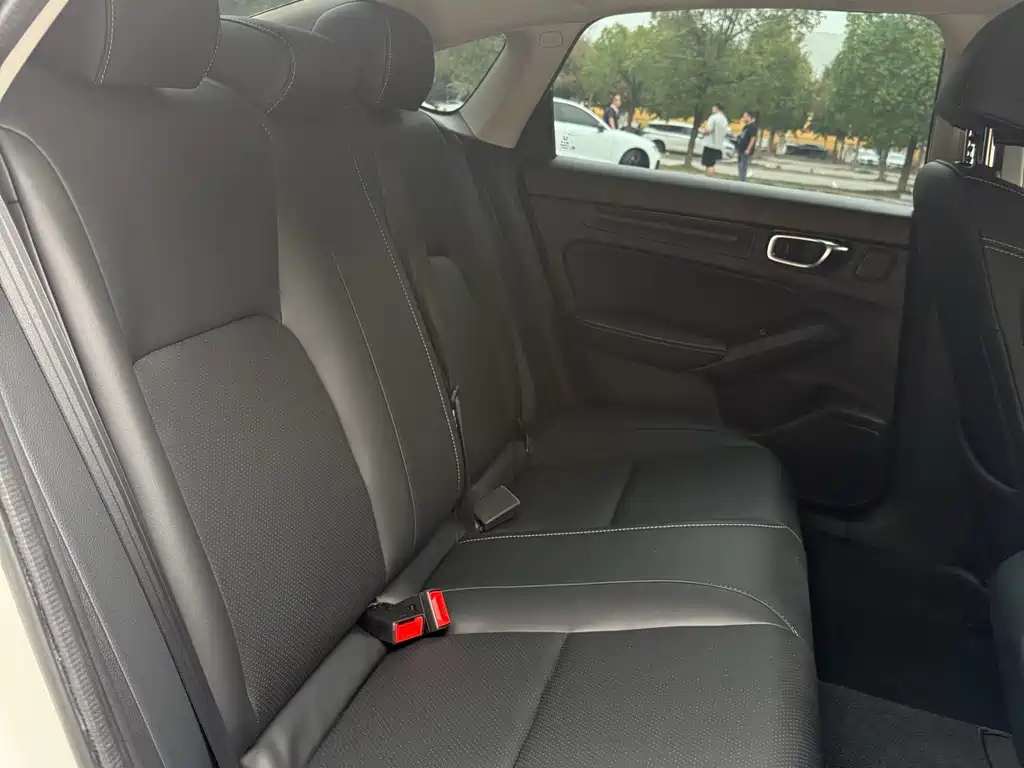 Honda Civic — миниатюра 8