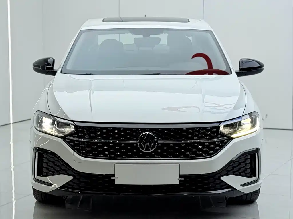 Volkswagen Lavida — миниатюра 3