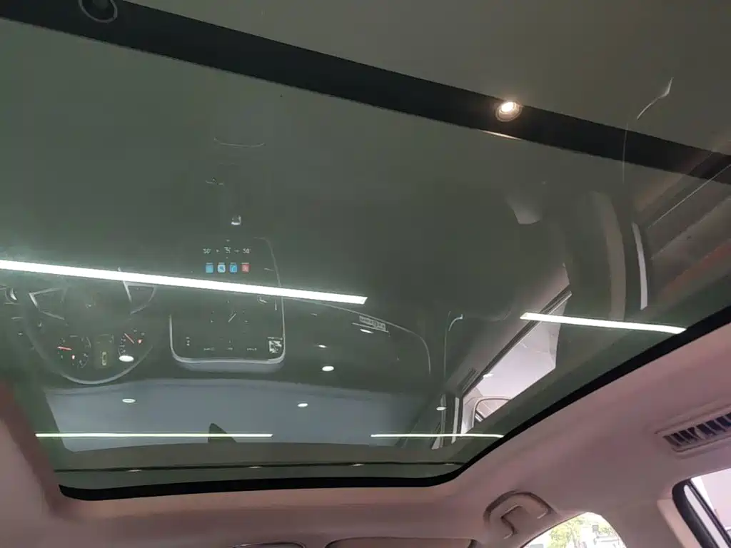 BYD MAX — миниатюра 18