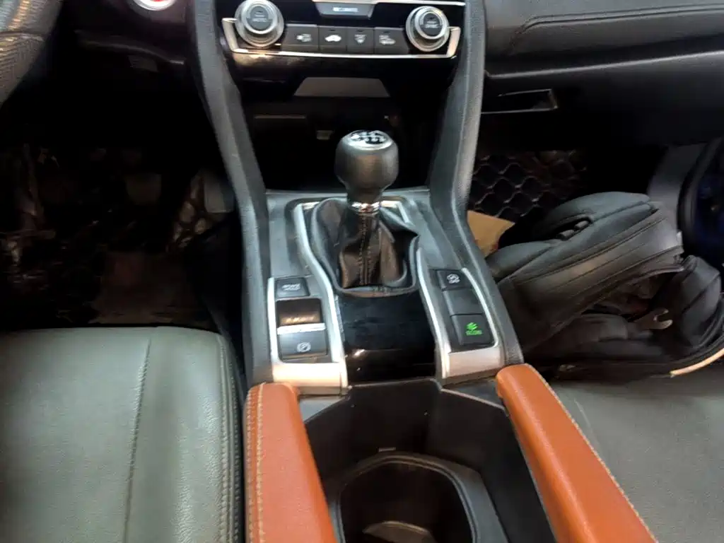 Honda Civic — миниатюра 14