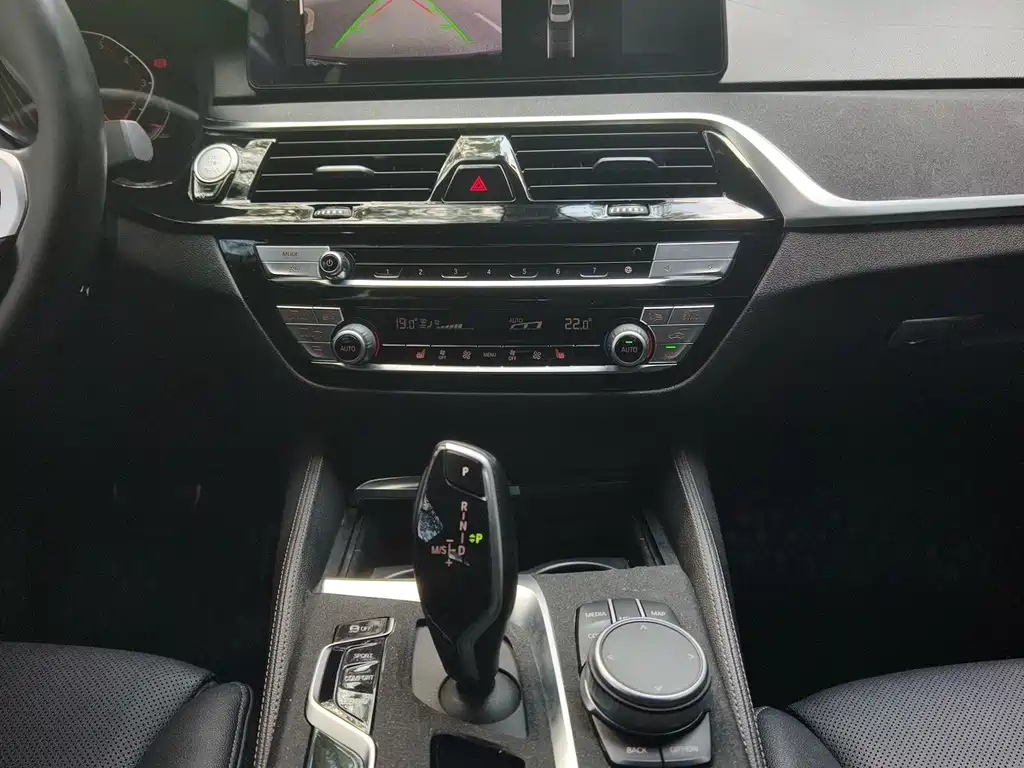 BMW 5 Series (Import) — миниатюра 7